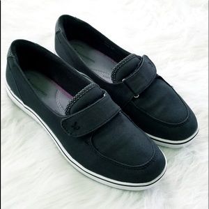 NAVY BLUE GRASSHOPPERS SLIP ON SHOES SIZE 8